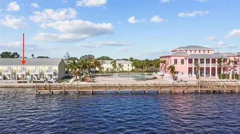 5026 Coquina Key Drive SE St Petersburg FL 33705