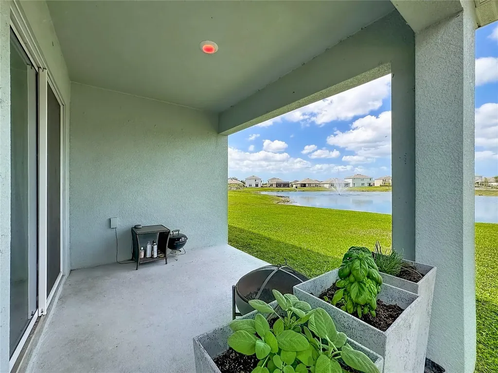 5209 Song Sparrow Terrace Palmetto FL 34221