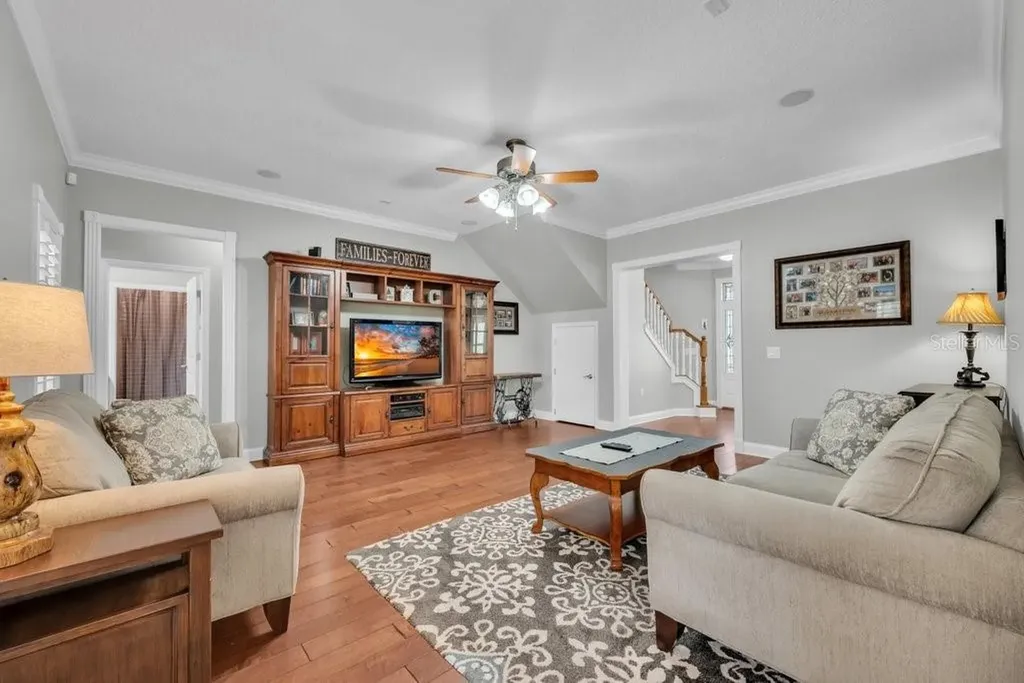 3916 Powerline Road Lithia FL 33547