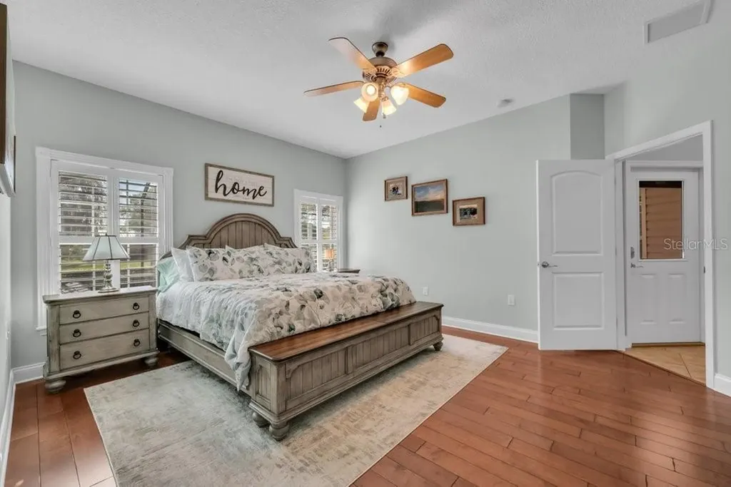 3916 Powerline Road Lithia FL 33547