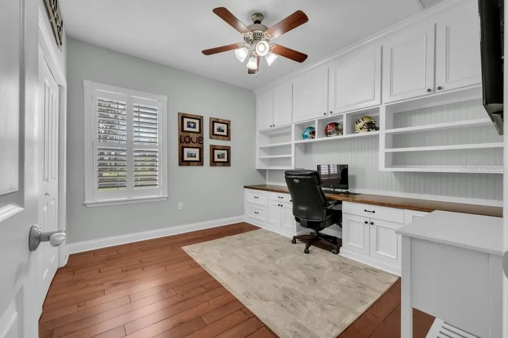 3916 Powerline Road Lithia FL 33547