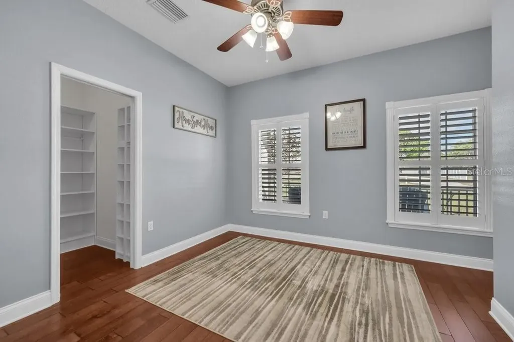 3916 Powerline Road Lithia FL 33547