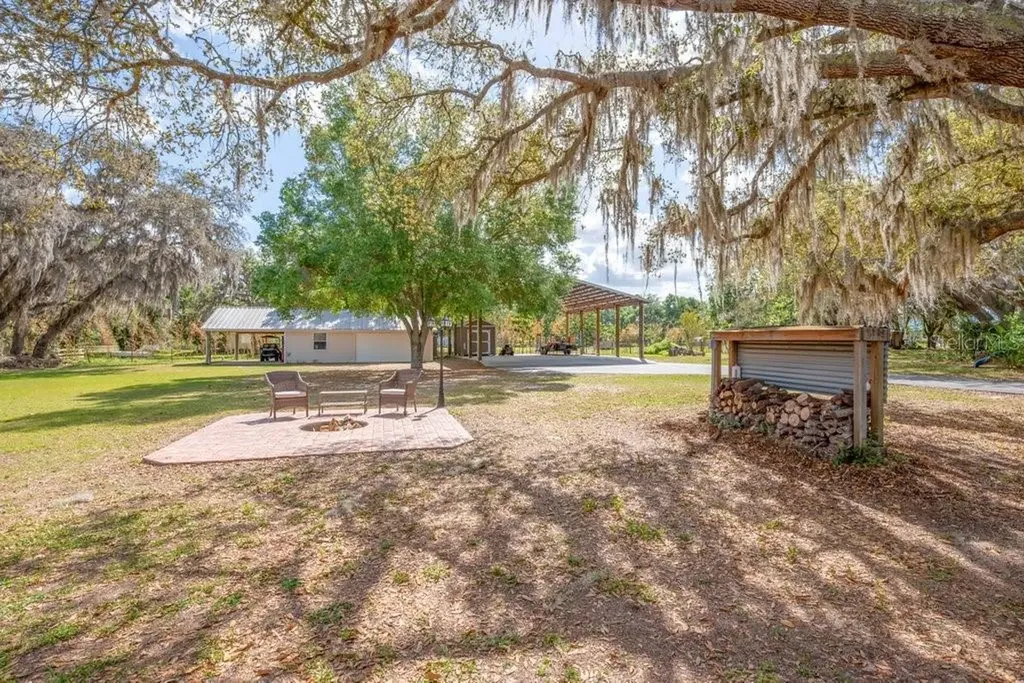 3916 Powerline Road Lithia FL 33547