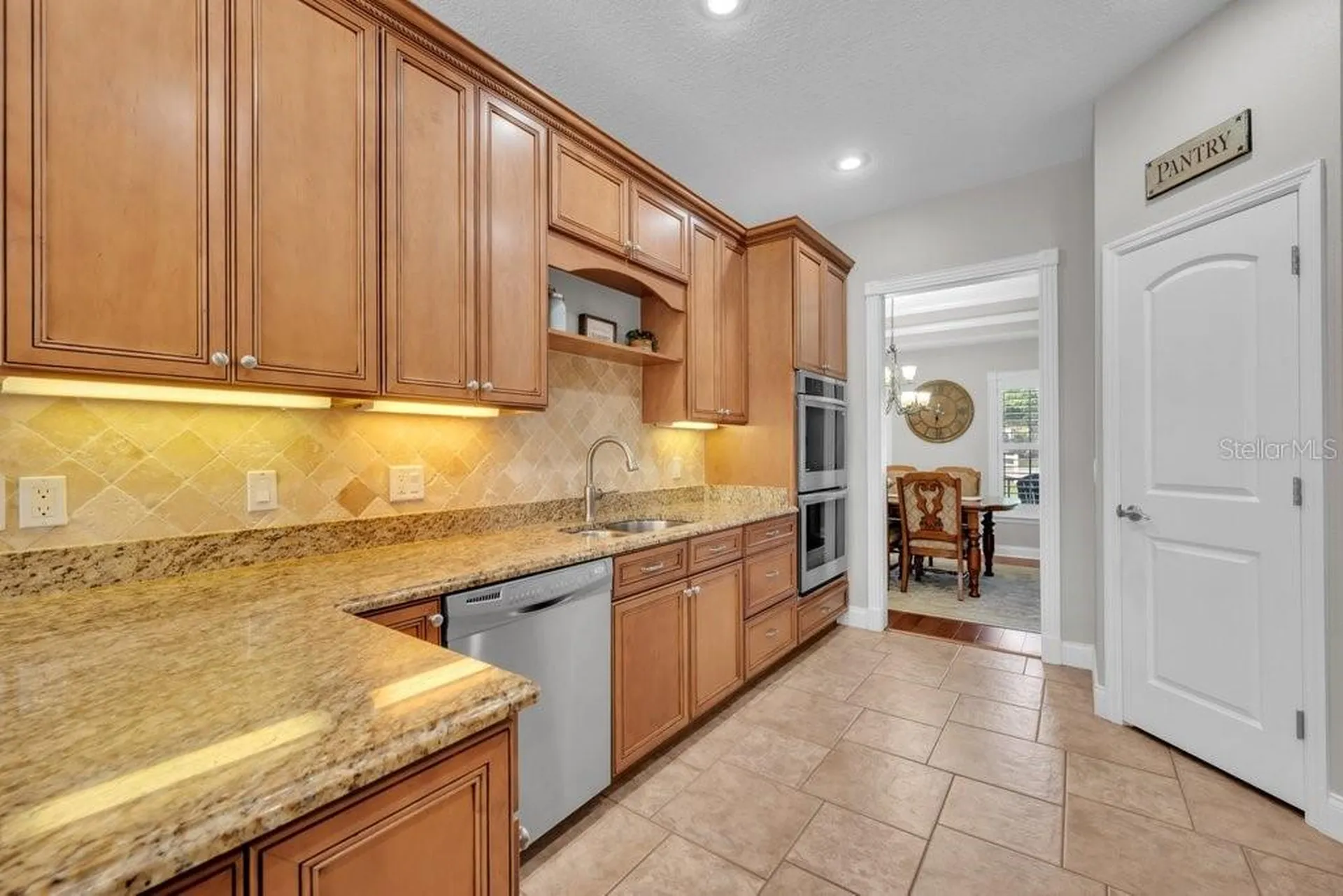 3916 Powerline Road Lithia FL 33547