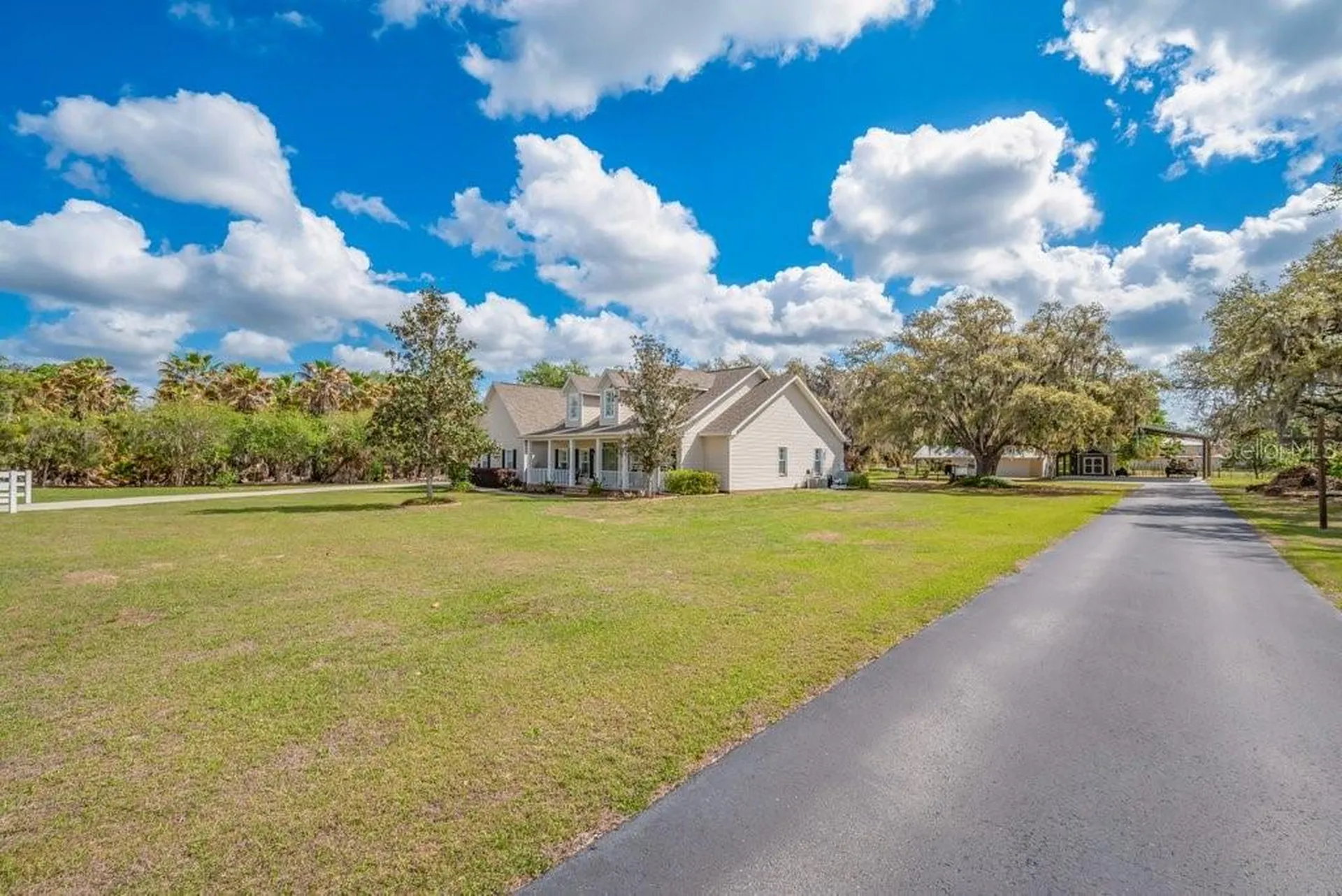 3916 Powerline Road Lithia FL 33547