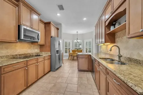 3916 Powerline Road Lithia FL 33547