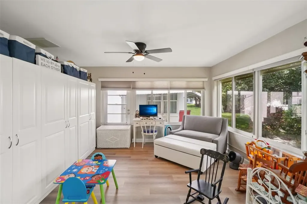 9153 42nd Way N Pinellas Park FL 33782