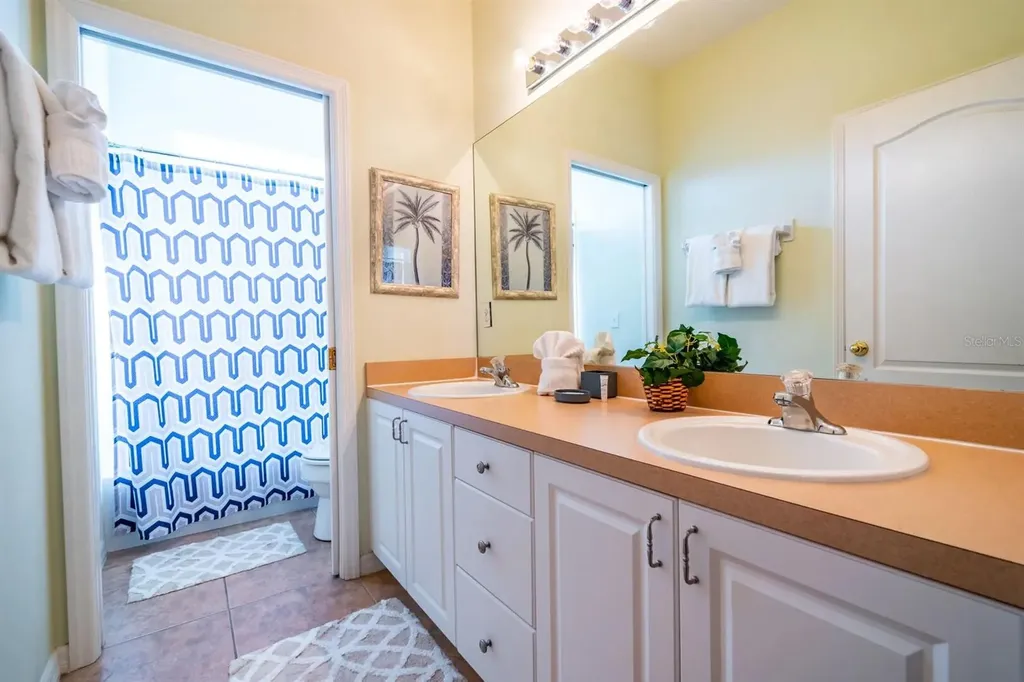 1028 Tuscan Hills Boulevard Davenport FL 33897