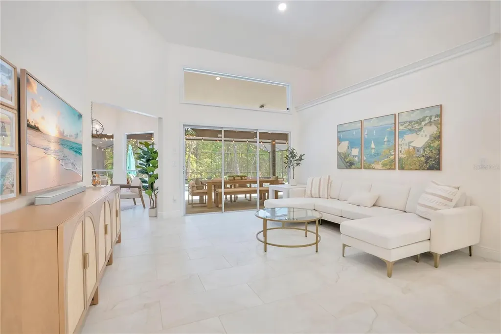 320 Remington Drive Oviedo FL 32765
