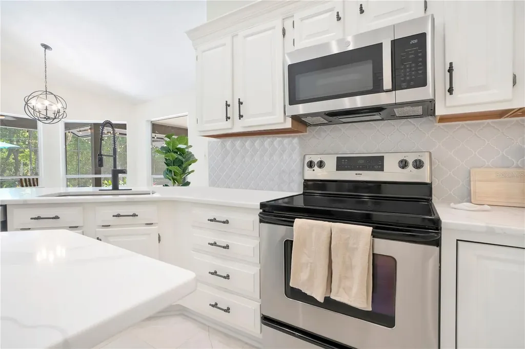 320 Remington Drive Oviedo FL 32765