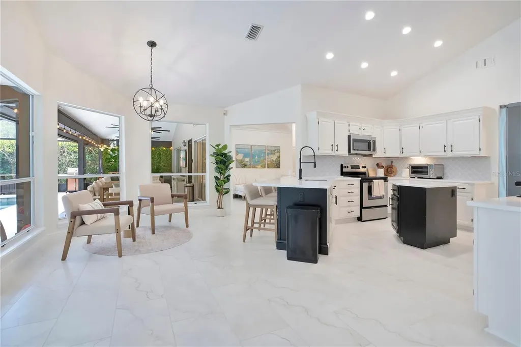 320 Remington Drive Oviedo FL 32765