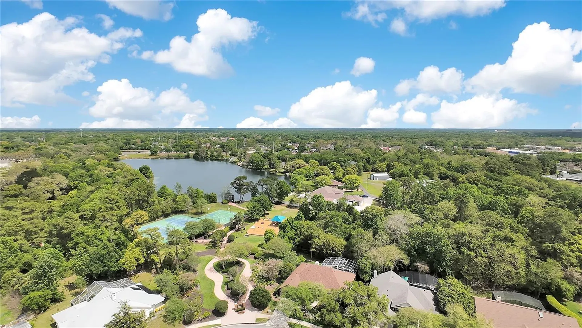 320 Remington Drive Oviedo FL 32765
