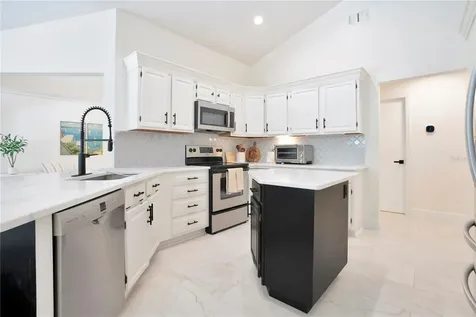 320 Remington Drive Oviedo FL 32765
