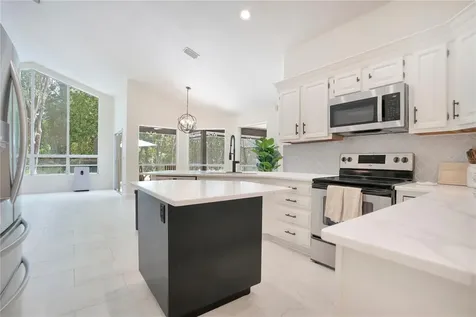320 Remington Drive Oviedo FL 32765