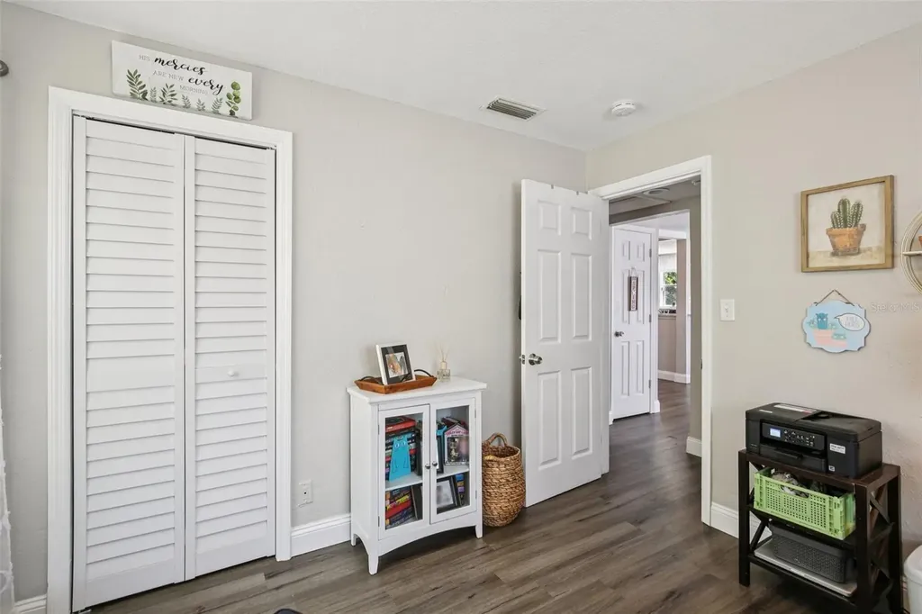 4801 Emerson Avenue S St Petersburg FL 33711