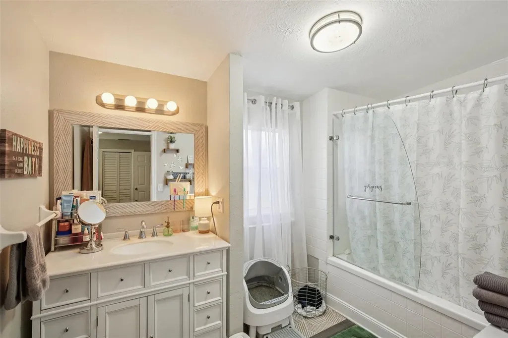4801 Emerson Avenue S St Petersburg FL 33711