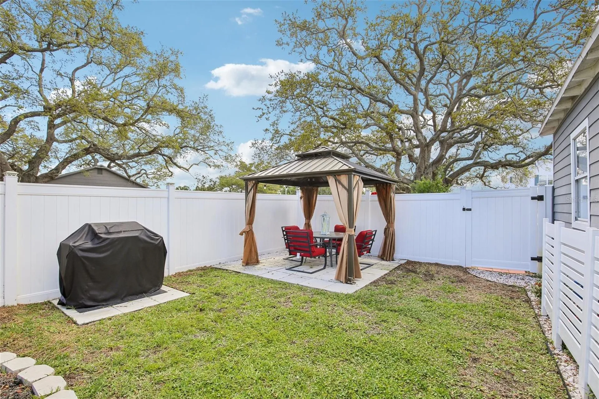 4801 Emerson Avenue S St Petersburg FL 33711