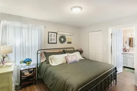 4801 Emerson Avenue S St Petersburg FL 33711