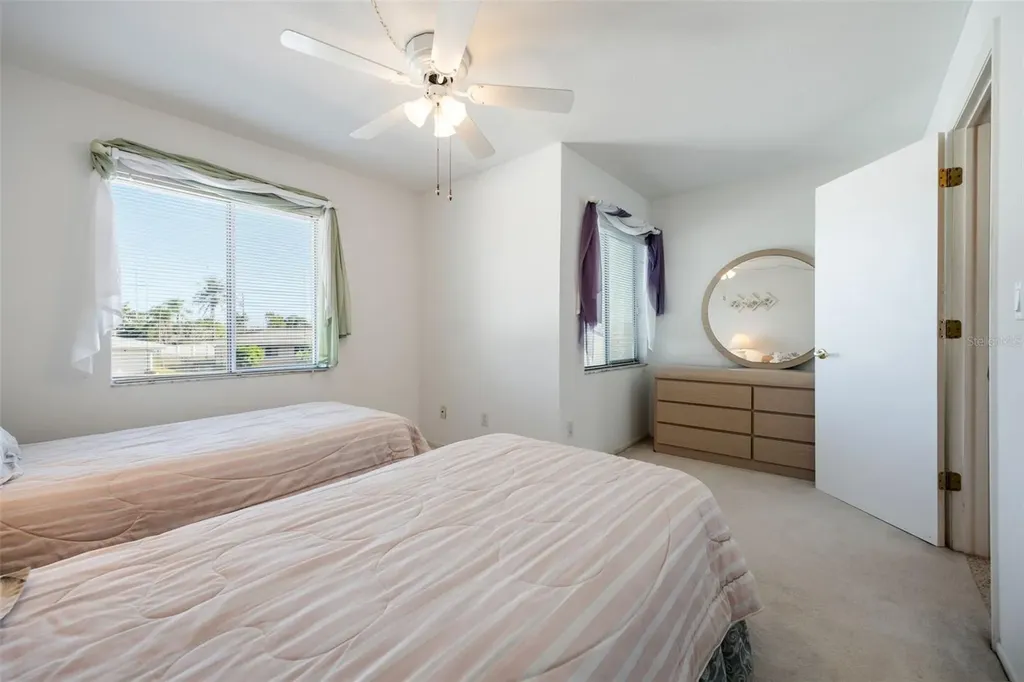 1322 SE 40th Street Cape Coral FL 33904