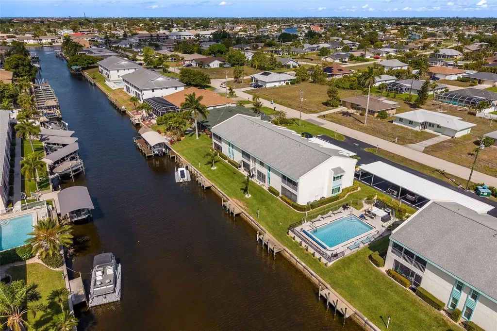 1322 SE 40th Street Cape Coral FL 33904