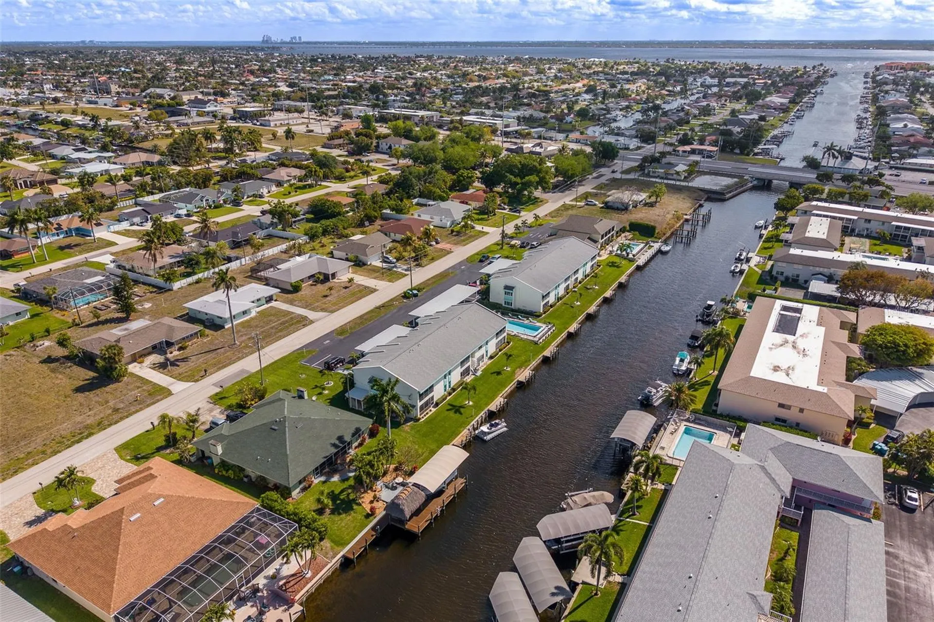 1322 SE 40th Street Cape Coral FL 33904