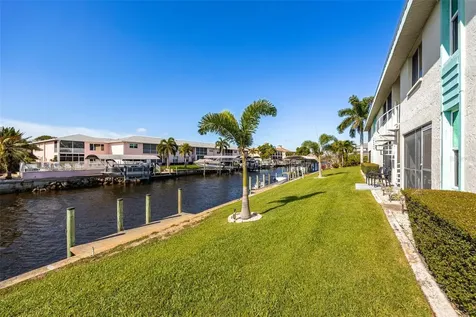 1322 SE 40th Street Cape Coral FL 33904