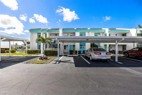 1322 SE 40th Street Cape Coral FL 33904