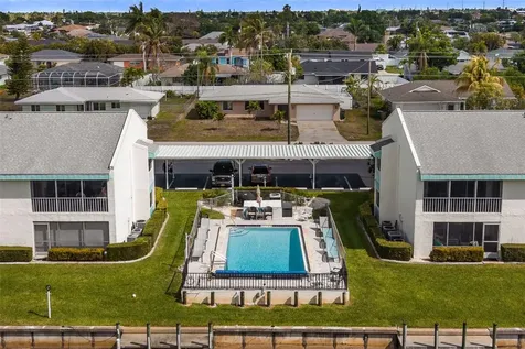 1322 SE 40th Street Cape Coral FL 33904