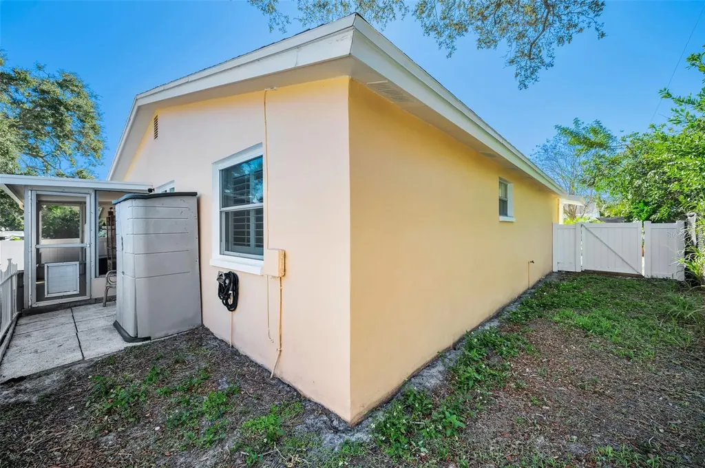 1000 Crane Court Dunedin FL 34698