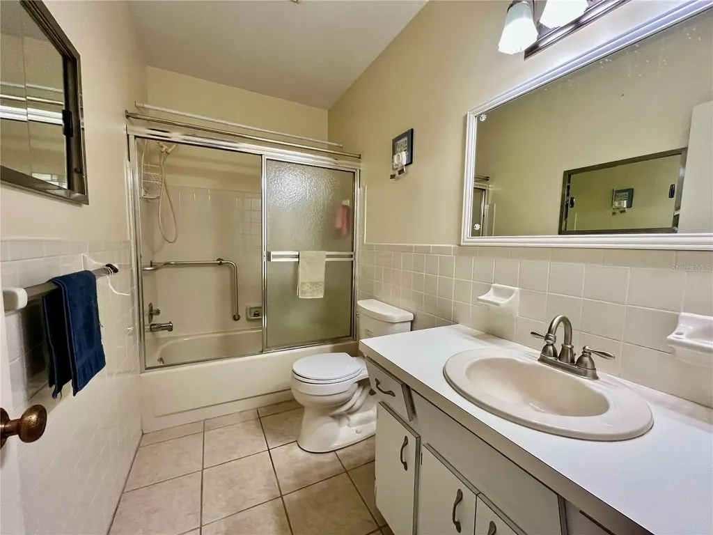 2258 World Parkway Boulevard W Clearwater FL 33763