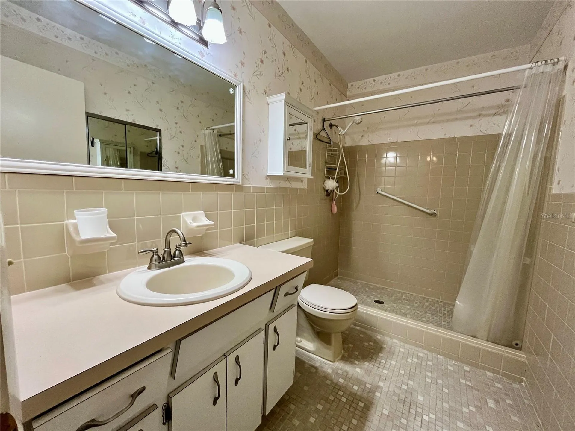 2258 World Parkway Boulevard W Clearwater FL 33763