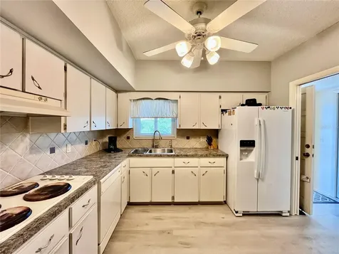 2258 World Parkway Boulevard W Clearwater FL 33763