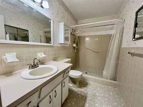 2258 World Parkway Boulevard W Clearwater FL 33763