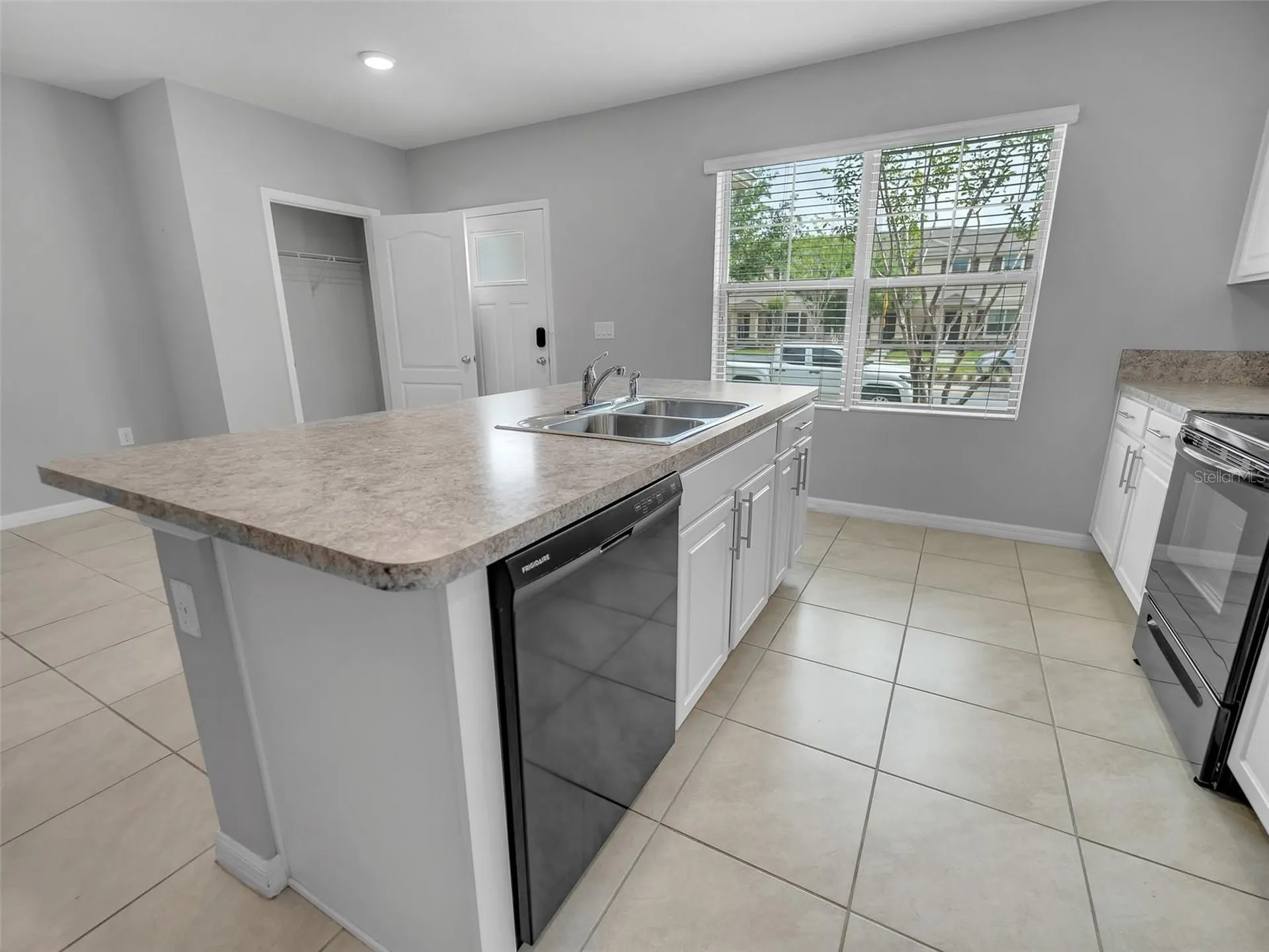 1859 Red Canyon Drive Kissimmee FL 34744