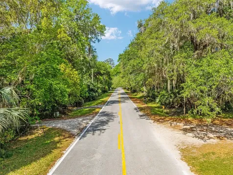 227 SE Tuscawilla Road Micanopy FL 32667