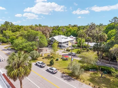 227 SE Tuscawilla Road Micanopy FL 32667