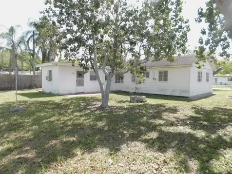 6810 13th Street N St Petersburg FL 33702