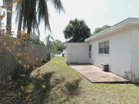 6810 13th Street N St Petersburg FL 33702