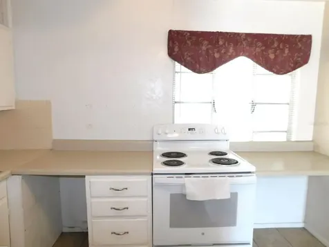 6810 13th Street N St Petersburg FL 33702