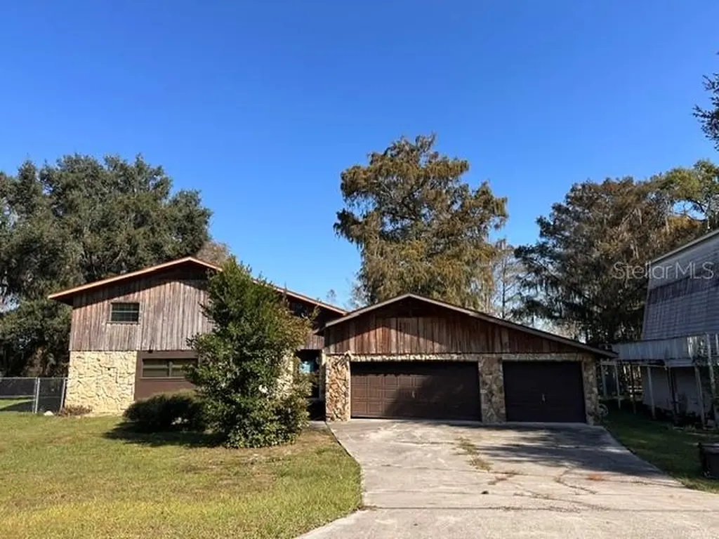 11671 E Salmon Drive Floral City FL 34436