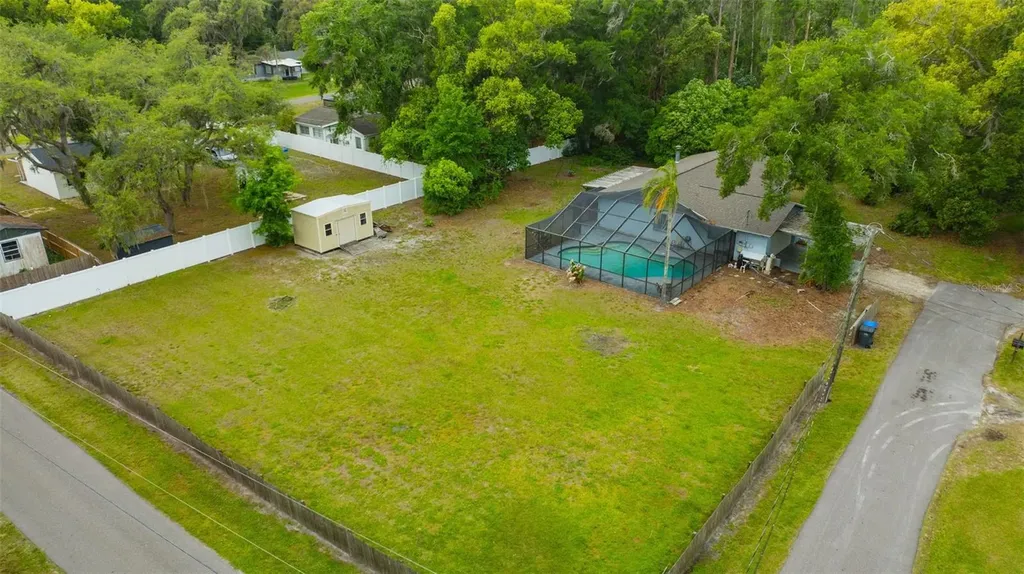 407 1st Avenue NE Lutz FL 33549