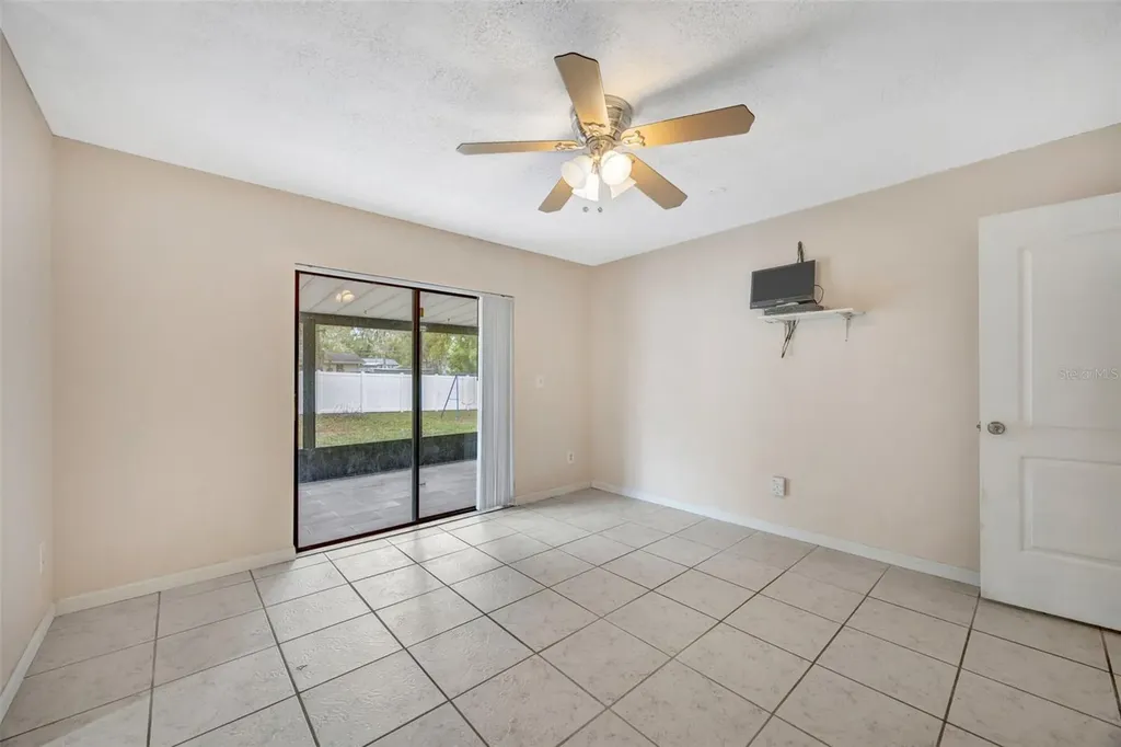 407 1st Avenue NE Lutz FL 33549