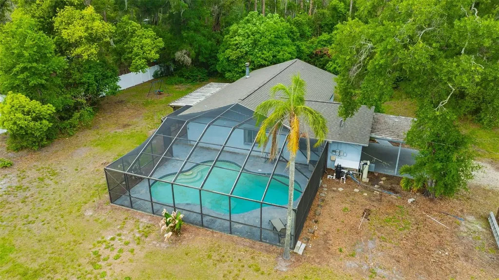 407 1st Avenue NE Lutz FL 33549
