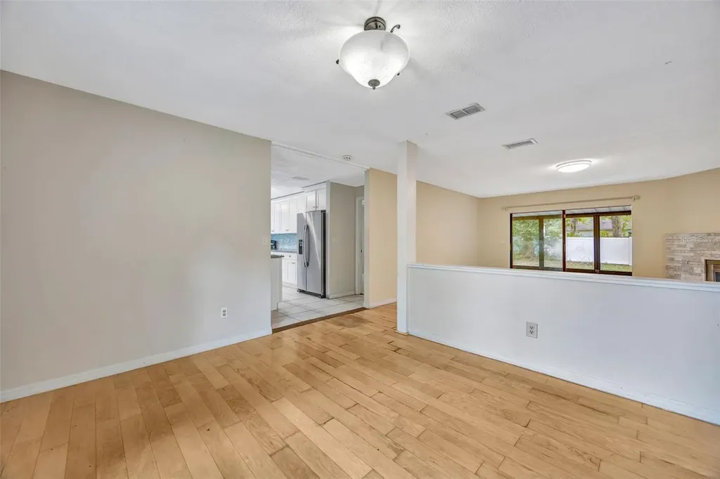407 1st Avenue NE Lutz FL 33549
