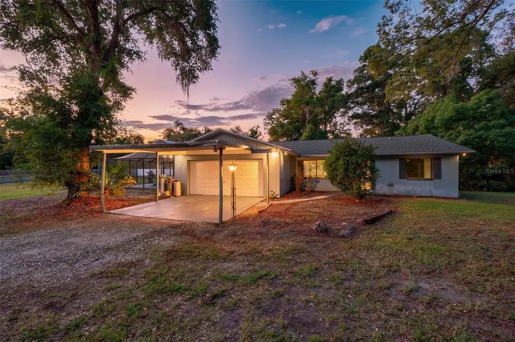 407 1st Avenue NE Lutz FL 33549