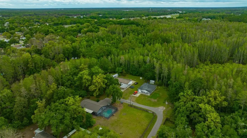 407 1st Avenue NE Lutz FL 33549