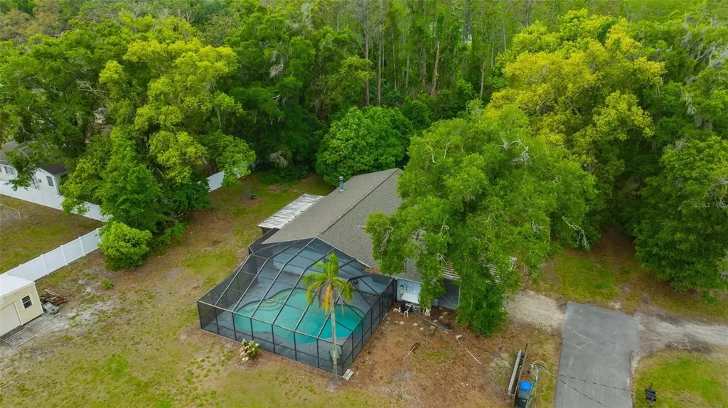 407 1st Avenue NE Lutz FL 33549