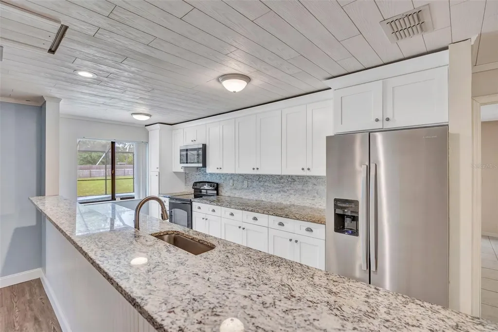 407 1st Avenue NE Lutz FL 33549