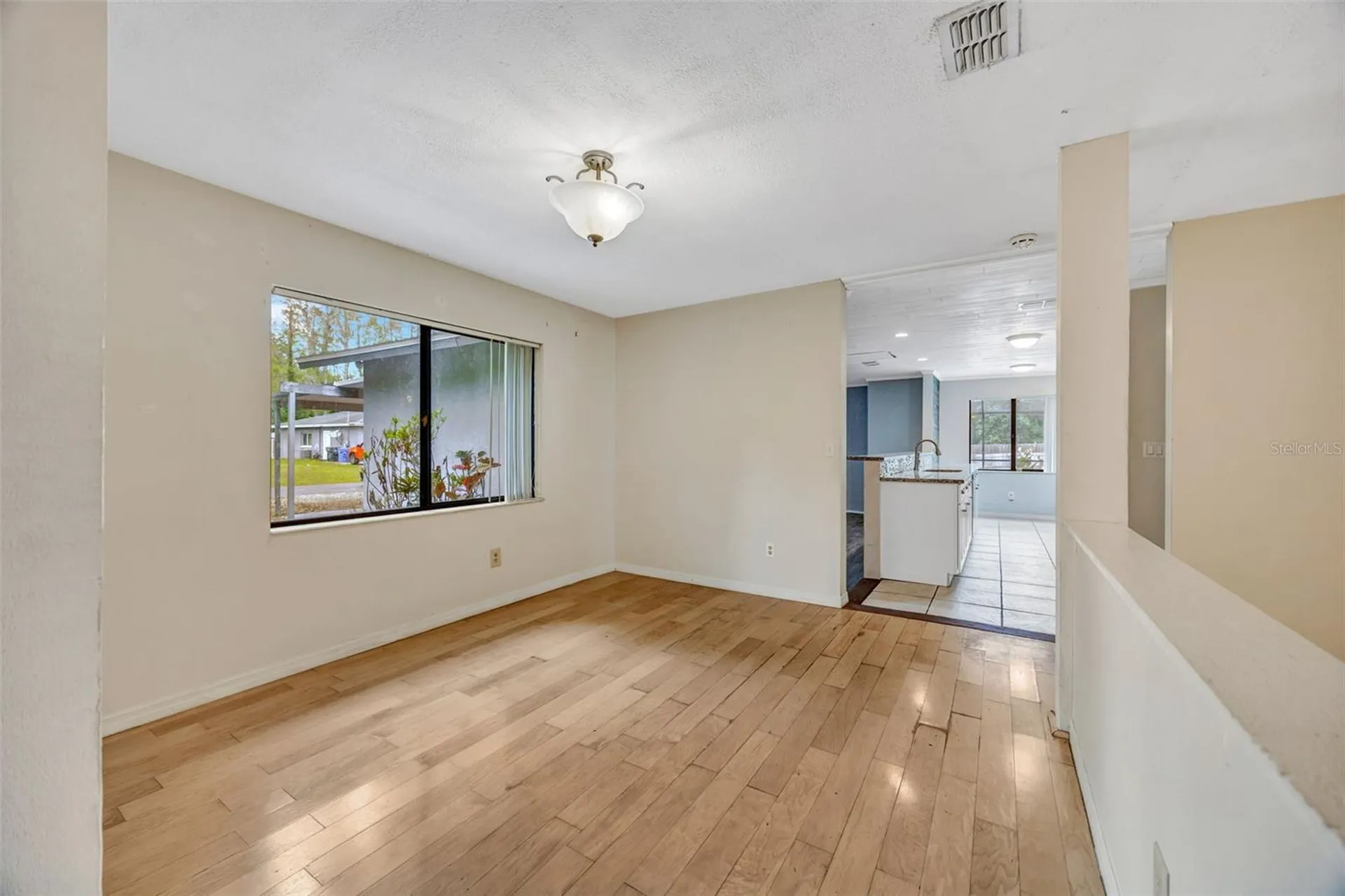 407 1st Avenue NE Lutz FL 33549