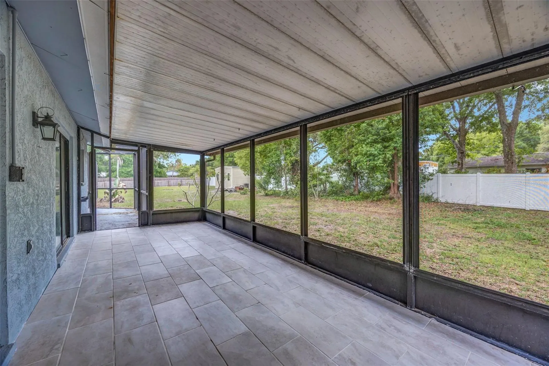 407 1st Avenue NE Lutz FL 33549